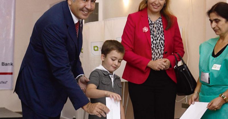 President Saakashvili with his family at polling station