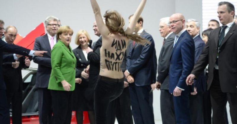 Femen-ი პუტინისა და მერკელის პირისპირ