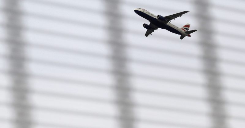 მალაიზიის ავიახაზების თვითმფრინავი, რომელზეც 239 მგზავრია, დაიკარგა
