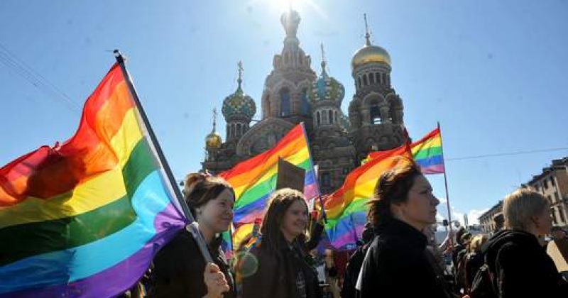 რუსეთმა "LGBT მოძრაობა" ექსტრემისტულ ორგანიზაციად გამოაცხადა და აკრძალა