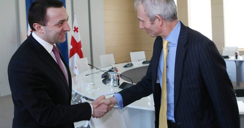 დღეს დევიდ ლიდინგტონს ოპოზიციის წარმომადგენლები და პრემიერი შეხვდნენ