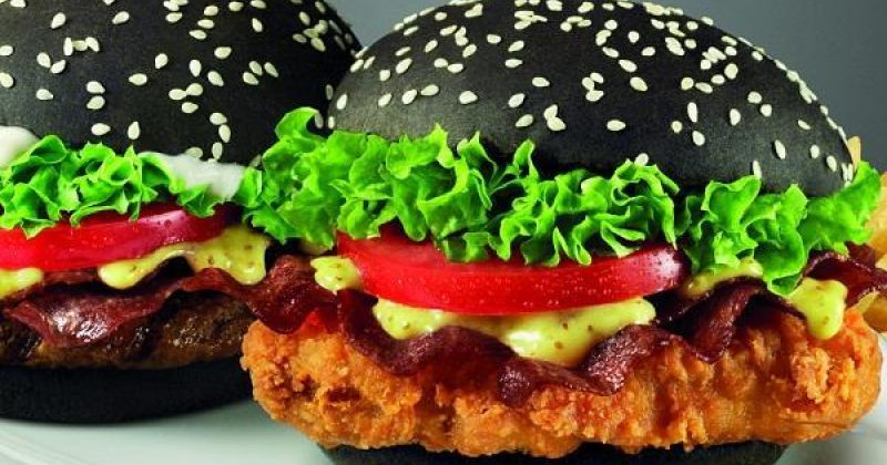 Burger King-მა იაპონურ მენიუს შავი შეფერილობის ბურგერი დაამატა