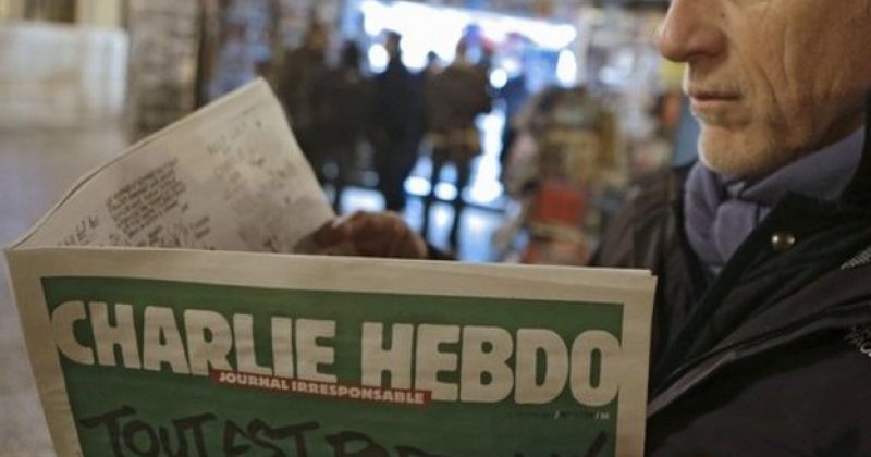 Charlie Hebdo-ს ახალი ნომერი ჯიხურებშია