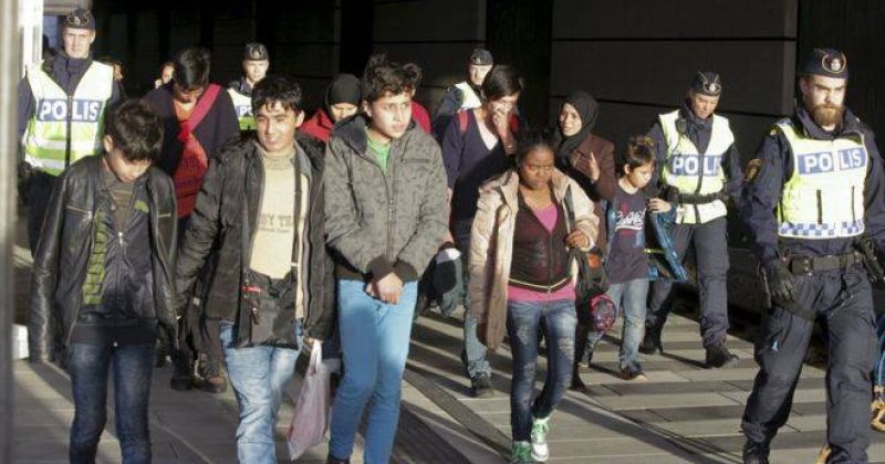 მიგრანტთა კრიზისი: შვედეთმა შესაძლოა 80 000 ლტოლვილის დეპორტაცია მოახდინოს
