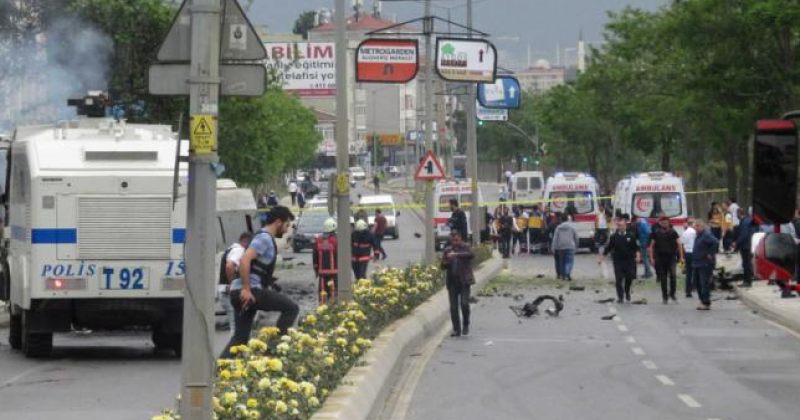 CNN TURK: სტამბოლში სამხედრო ყაზარმასთან ავტომობილი აფეთქდა