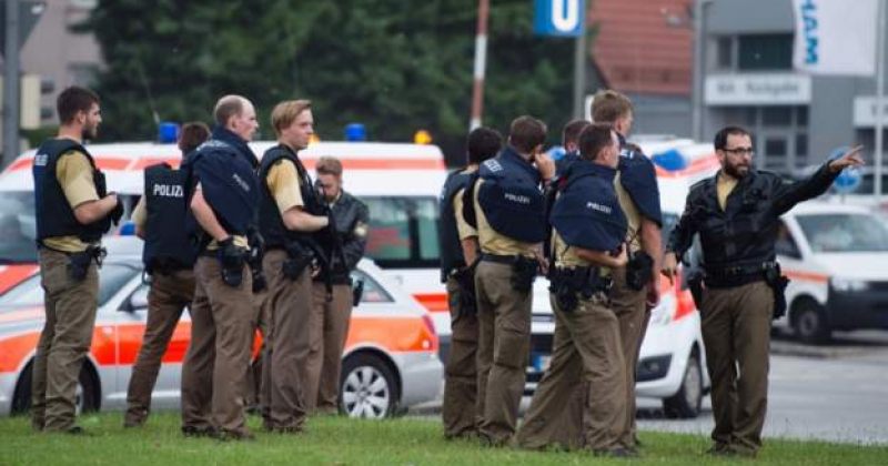 გერმანიის პოლიცია: თავდამსხმელები კვლავ მიმალვაში არიან