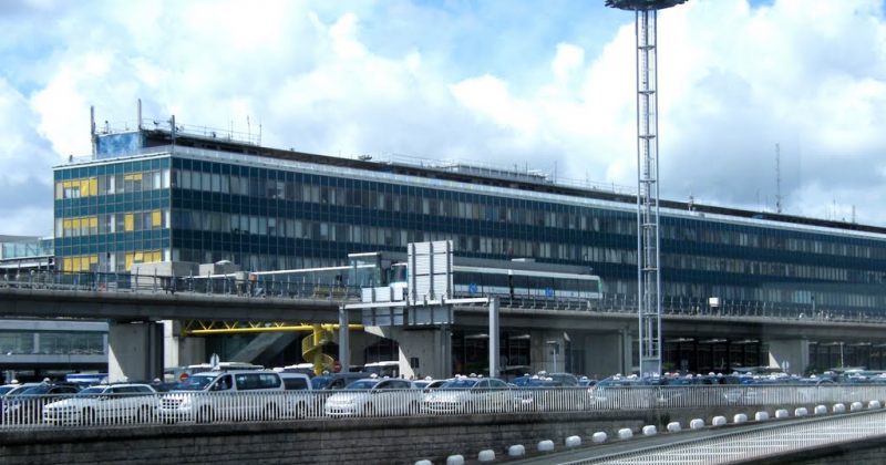პარიზში, ორლის აეროპორტში მამაკაცი მოკლეს, მან დაცვის თანამშრომელს იარაღი წაართვა
