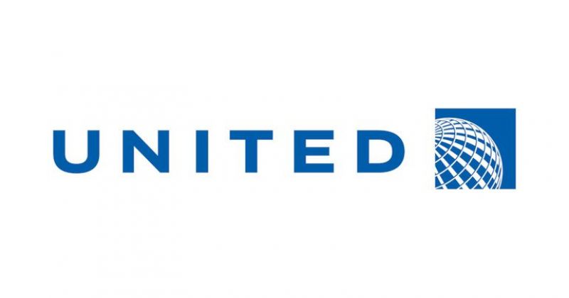 United Airlines-ის თანამშრომლებმა ერთ-ერთი მგზავრი რეისიდან ძალის გამოყენებით ჩაიყვანეს