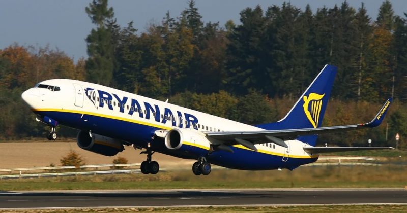 18 000 რეისის გაუქმების გამო, მარეგულირებელი Ryanair-ს სასამართლოთი ემუქრება