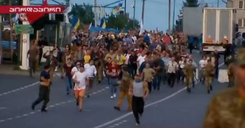 სააკაშვილის მხარდამჭერებმა საზღვარი გაარღვიეს და ის უკრაინაში გადაიყვანეს