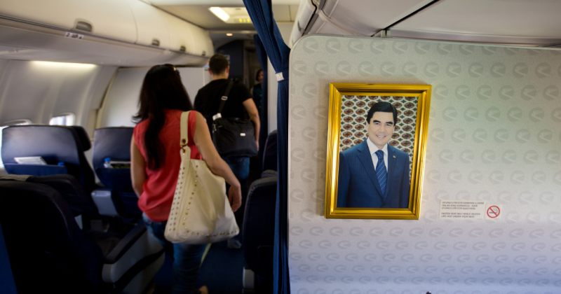 პიროვნების კულტი თურქმენეთის ავიახაზების თვითმფრინავებში
