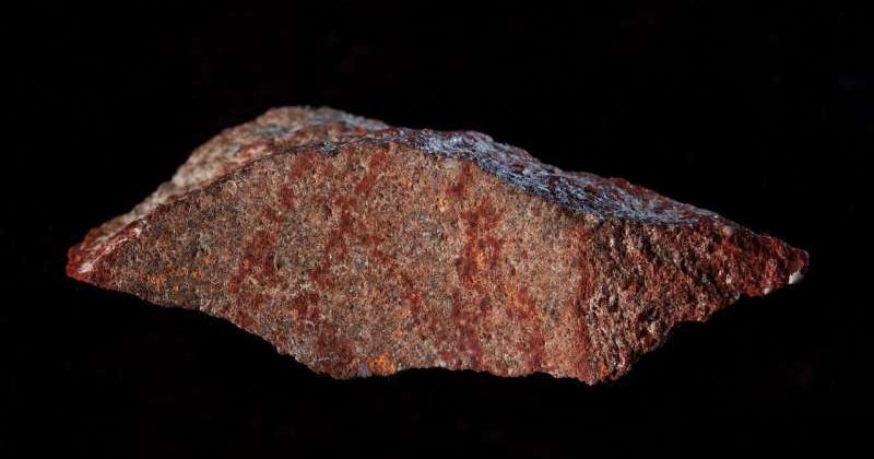 სამხრეთ აფრიკაში 73 000 წლის ნახაზი აღმოაჩინეს და ის ჰეშთეგს ჰგავს