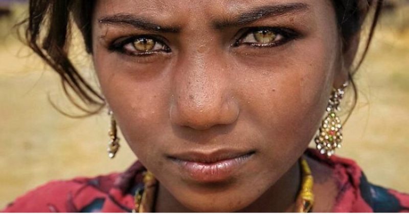 ფოტოგრაფმა ინდოელი ხალხის სილამაზე სურათებში აღბეჭდა