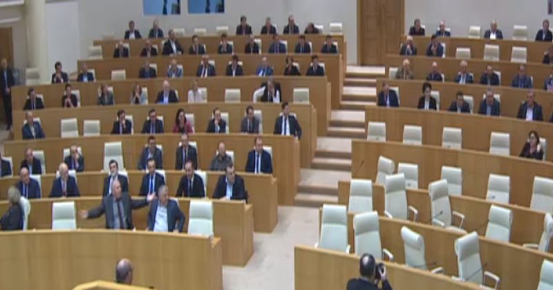 ბოიკოტი ზურაბიშვილს - ევროპულმა საქართველომ პარლამენტის სხდომათა დარბაზი დატოვა