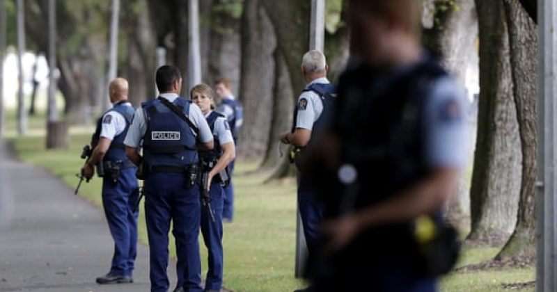 ახალი ზელანდიის პოლიცია მედიას სთხოვს არ გააზიარონ მეჩეთზე თავდამსხმელის გადაღებული ვიდეო
