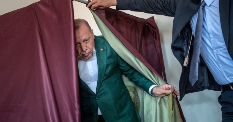 თურქეთის ადგილობრივ არჩევნებზე 4 ადამიანი მოკლეს