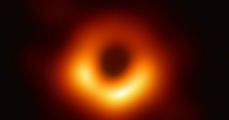 შავი ხვრელის პირველი ფოტო გამოქვეყნდა