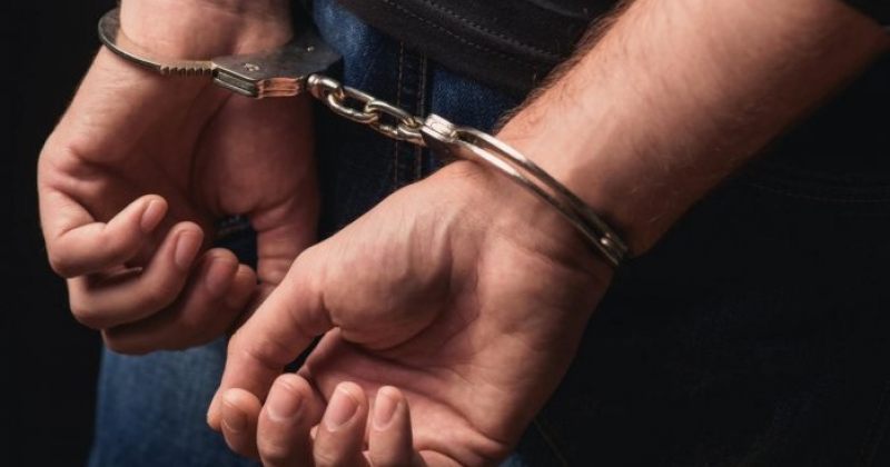 ზუგდიდში მოქალაქის დაყაჩაღებისთვის დაკავებულ ორ პირს 6-დან 9 წლამდე პატიმრობა ემუქრება