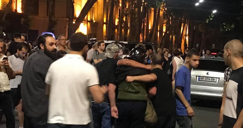 აქციაზე დაპირისპირებისას რამდენიმე სპეცრაზმელი დაშავდა