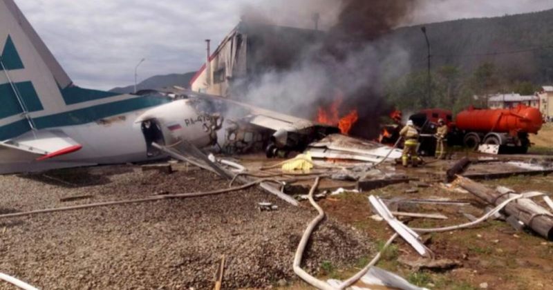 რუსეთში სამგზავრო თვითმფრინავი ჩამოვარდა, დაიღუპა 2, დაშავდა 7 ადამიანი