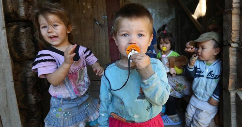 რუსეთში ყოველი მეოთხე ბავშვი სიღარიბის ზღვარს ქვემოთ ცხოვრობს