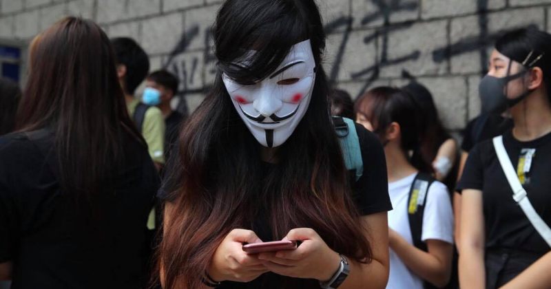 ჩინეთის სახელმწიფო მედია Apple-ს ჰონგ-კონგელი "მეამბოხეების დაცვაში" ადანაშაულებს