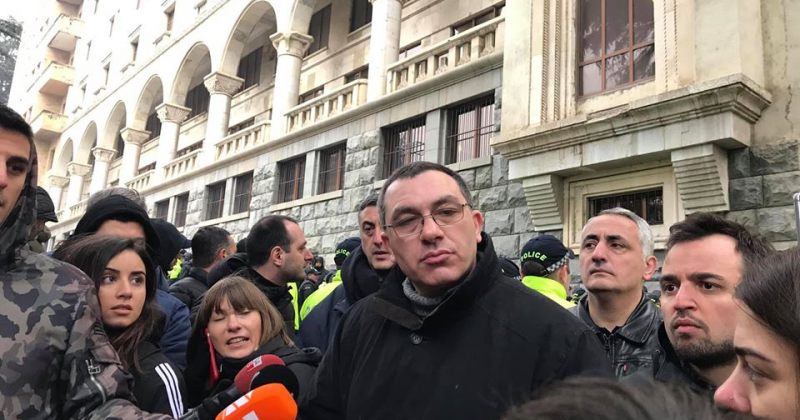 ბოკერია აქციებზე: ჩვენ გვაქვს მოთმინებაც, რწმენაც და ვიცით რესურსების გამოზოგვაც