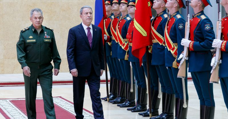 თურქეთის თავდაცვის მინისტრი: იდლიბის პრობლემის გადასაწყვეტად რუსეთი გვერდზე უნდა გადგეს