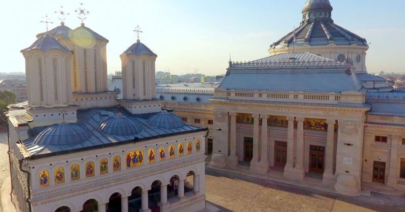 რუმინეთის ეკლესიამ ერისკაცთა საეკლესიო მსახურებებში მონაწილეობა აკრძალა