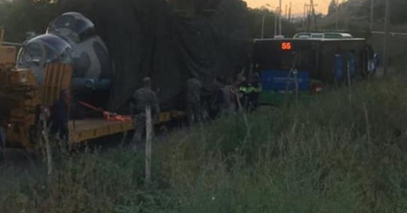 ირაკლი აბესაძე: თბილისში ავტობუსი სამხედრო ვერტმფრენს შეეჯახა 