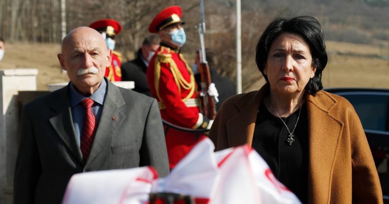 პრეზიდენტმა დავით თევზაძე სტრატეგიული დაგეგმვის საკითხებში მთავარ მრჩევლად დანიშნა