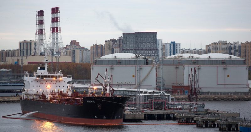 ევროკავშირმა შეიძლება, უარი თქვას რუსული ნავთობის სრულ ემბარგოზე – BLOOMBERG