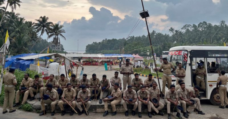 პოლიციისა და მომიტინგეების დაპირისპირებისას ინდოეთში 80-ზე მეტი ადამიანი დაშავდა – REUTERS