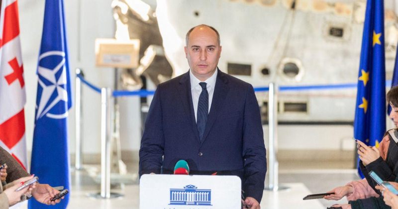 სასამართლომ ჯუანშერ ბურჭულაძე და ორი პირი პატიმრობაში დატოვა