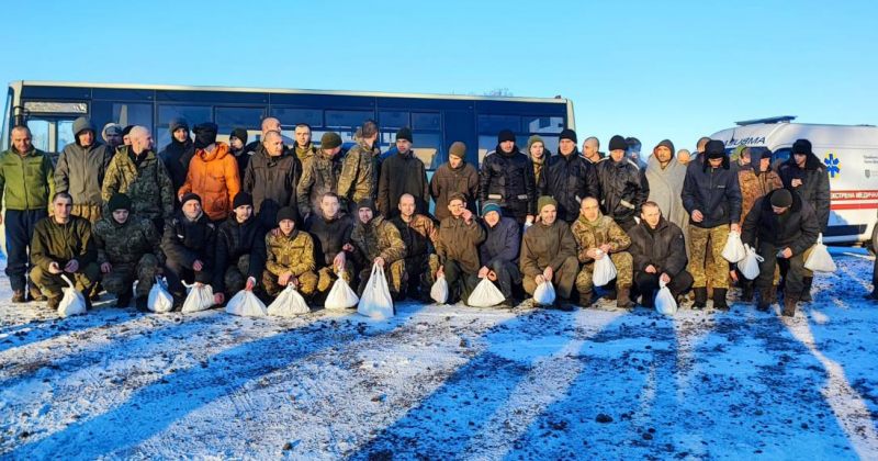 50 უკრაინელი სამხედრო ოკუპანტების ტყვეობიდან გათავისუფლდა – ერმაკი