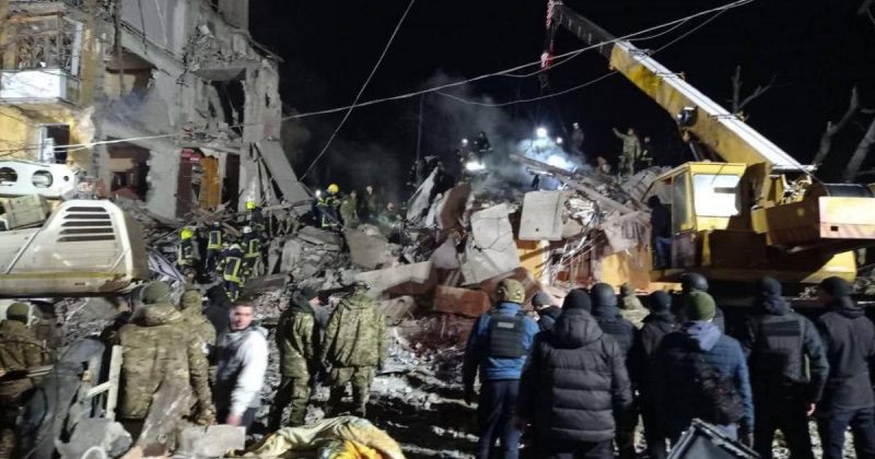 ოკუპანტებმა კრამატორსკი დაბომბეს – 2 ადამიანი დაიღუპა, 8 კი დაშავდა