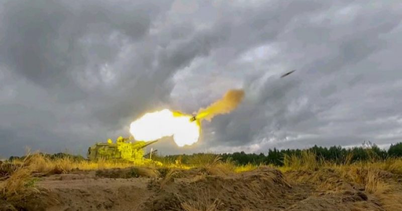 უკრაინის გენშტაბი: ჩვენმა სამხედროებმა რუსების საბრძოლო მასალის საწყობი ააფეთქეს