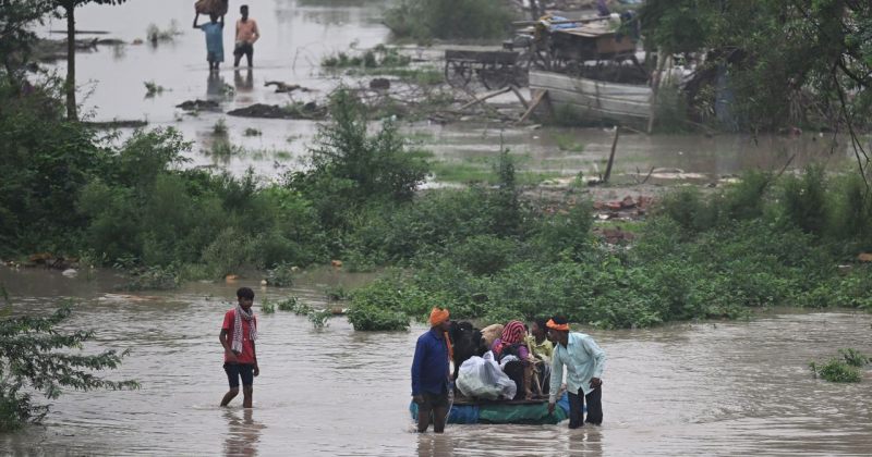 ინდოეთში ძლიერი წვიმისა და წყალდიდობის შედეგად, სულ მცირე, 41 ადამიანი დაიღუპა