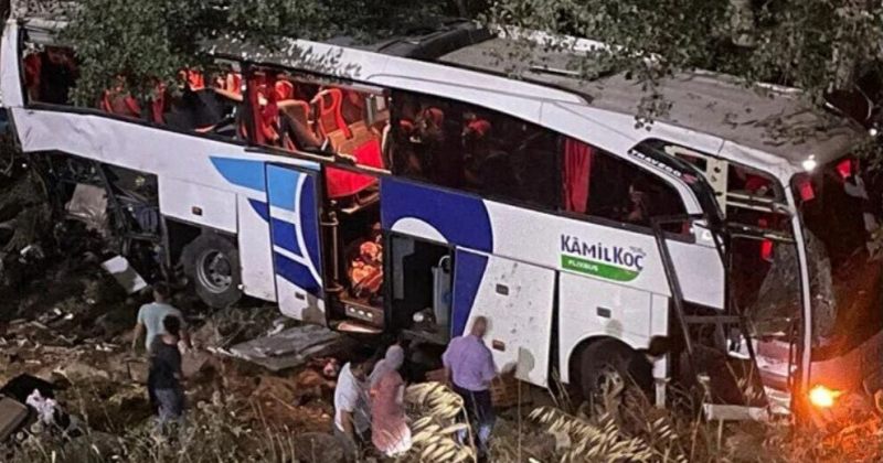 თურქეთში სამგზავრო ავტობუსი ხევში გადავარდა – დაიღუპა 12 ადამიანი