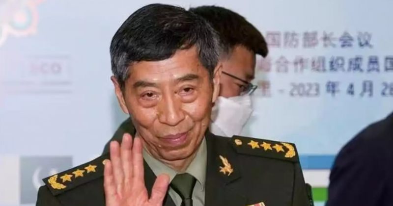 ორთვიანი გაუჩინარების შემდეგ, ლი შანგფუ ჩინეთის თავდაცვის მინისტრის პოსტიდან მოხსნეს