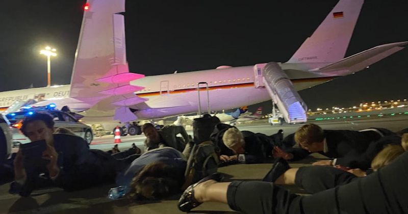თელ-ავივის აეროპორტზე სარაკეტო თავდასხმის გამო ოლაფ შოლცი ბომბსაფარში ჩაიყვანეს