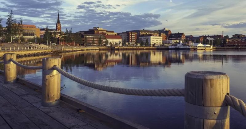 შვედეთში ქალაქი მოსახლეობას მოუწოდებს, ერთმანეთს მიესალმონ