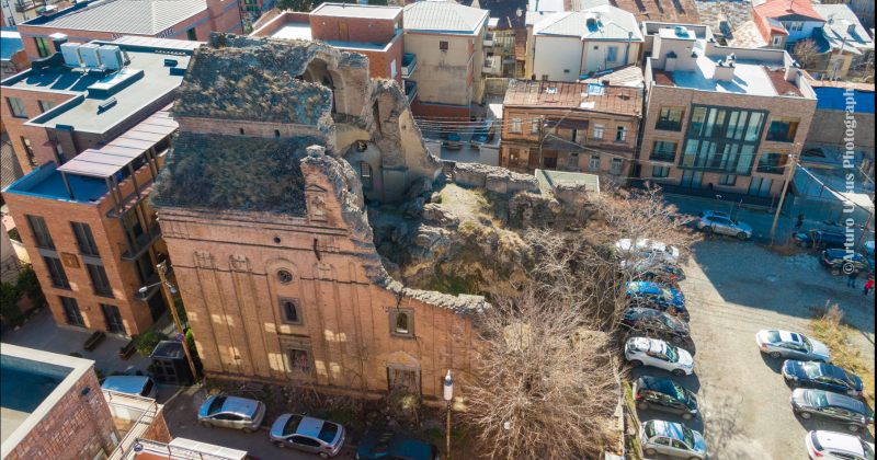 Armenian community: კარმირ ავეტარან მალე მიუვალი და შენობებით გარშემორტყმული აღმოჩნდება