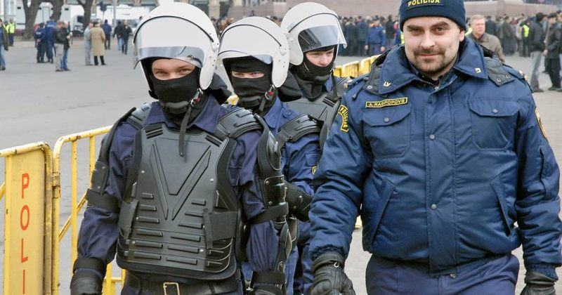ლატვიაში რუსეთის საპრეზიდენტო არჩევნებში მონაწილე რუსეთის მოქალაქეებს პოლიცია შეამოწმებს