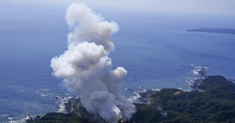 იაპონური რაკეტა, რომელსაც ორბიტაზე თანამგზავრი უნდა გაეშვა, გაშვებიდან 5 წამში აფეთქდა
