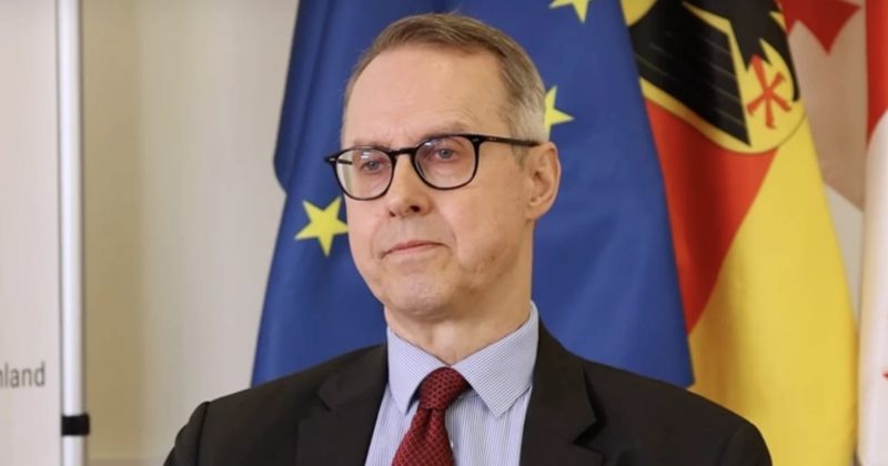 გერმანიის საგარეო ფიშერის დაბარებაზე: ის ვენის კონვენციასთან სრულ შესაბამისობაში მოქმედებს