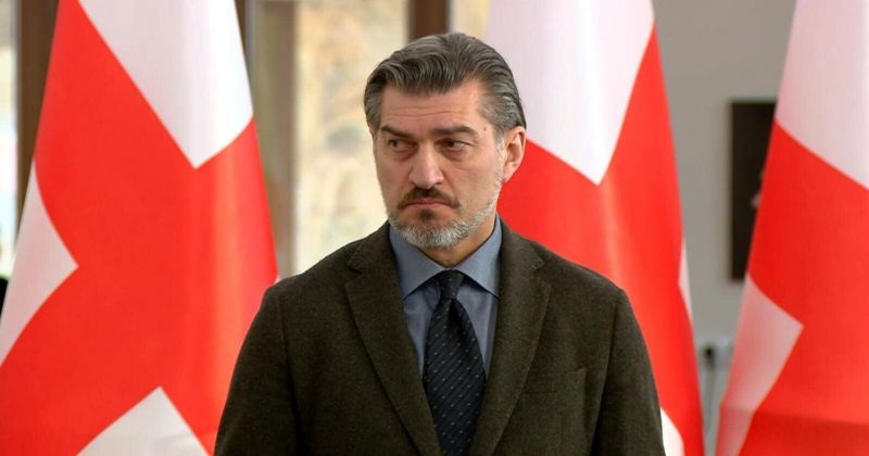 როგორ უნდა იკადრო ცალ ფეხზე დადგომა, რომ რაღაც გაერთიანებაში მოხვდე?! - ყაველაშვილი