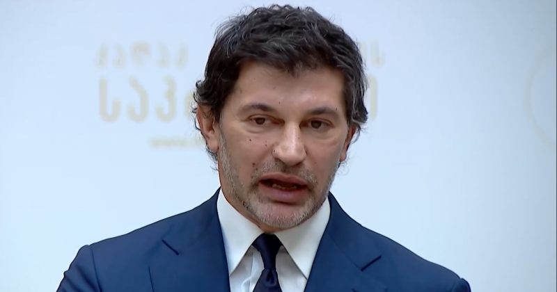 კალაძე ოპოზიციას: მაკრონი ჩამოიყვანეთ და თბილისის მერობის კანდიდატად კენჭი იყაროს