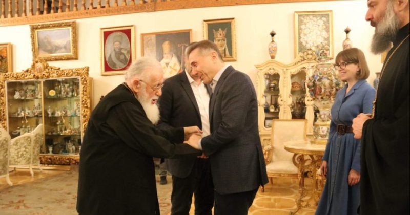 ბიძინა და ეკატერინა ივანიშვილები ილია II-ს დაბადების დღეს ულოცავენ