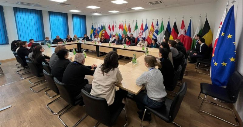 EU-ს საელჩო: სრულ სოლიდარობას ვუცხადებთ დაკავებულებს, სამართლიანობამ უნდა გაიმარჯვოს